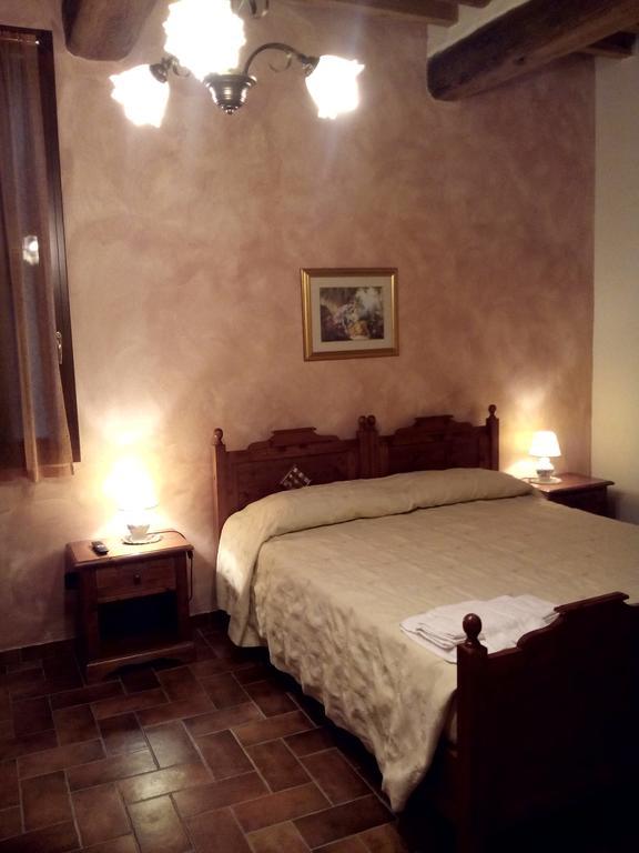 Agriturismo La Crocetta Сан-Джованні-ін-Персічето Номер фото